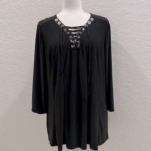 Sami & Jo black v neck lace up grommet long sleeve stretchy top